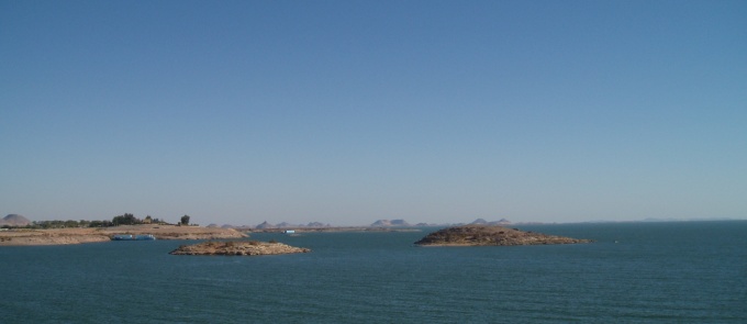 ナセル湖