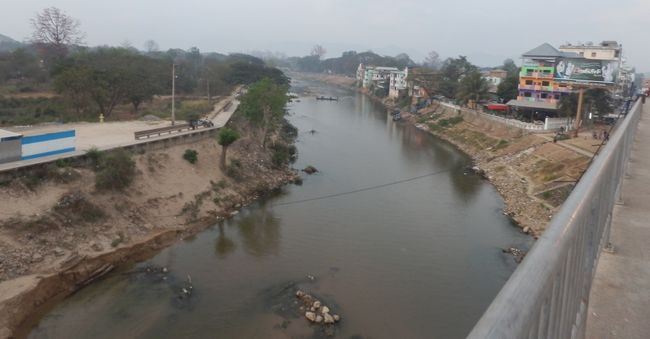 ムーイ川 Moei River