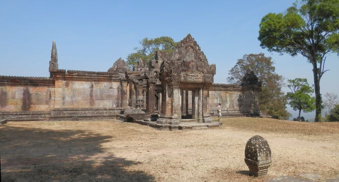 プレアヴィヒア寺院